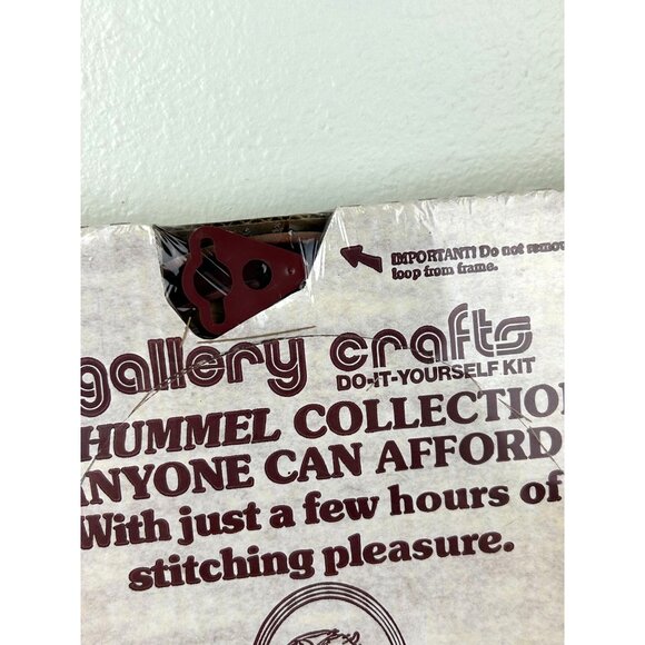 Gallery Crafts Hummel Stitchery Crewel Kit Frame Included 1976 Umbrella Children - Picture 11 of 16